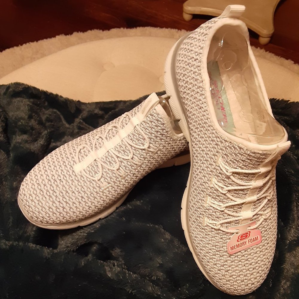 NEW Sketchers flex appeal 2.0 white and gray sz 9